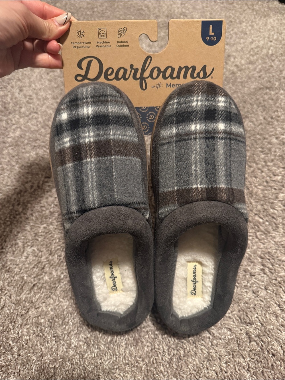 NWT dearfoams Gray Plaid Memory Foam Clog Slippers